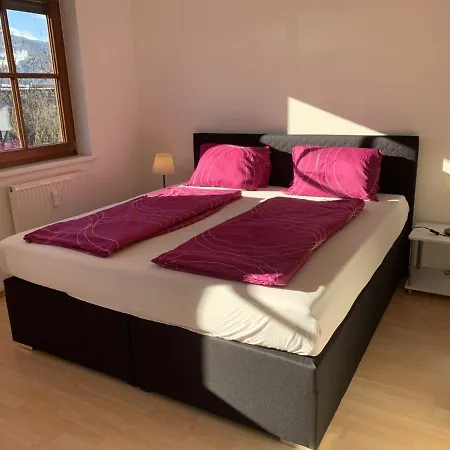 Ferienwohnung-apartment Monika In Innsbruck-igls Apartman *